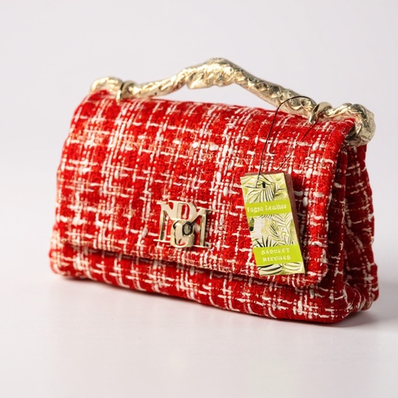 Badgley Mischka Light Red Textured Messenger Bag/ Chain Strap/ NWT - Picture 1 of 5
